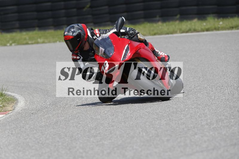 /27 12.06.2025 Ducati Schweiz Trackday Warmup  ADR/gelb-jeaune/19-2